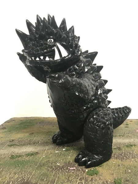 Marmit Tsuburaya Magular Magura Kaiju Underground Monster Ultraman Ultra Q Hayata Vinyl Figure