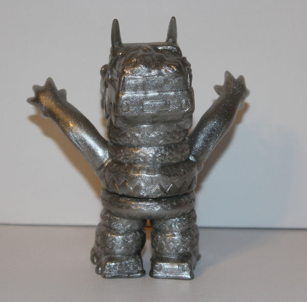 Gargame Smogun Mini Sofvi Silver Lame Unpainted Glitter Kaiju Sofubi Vinyl Figure Designer Art Toy