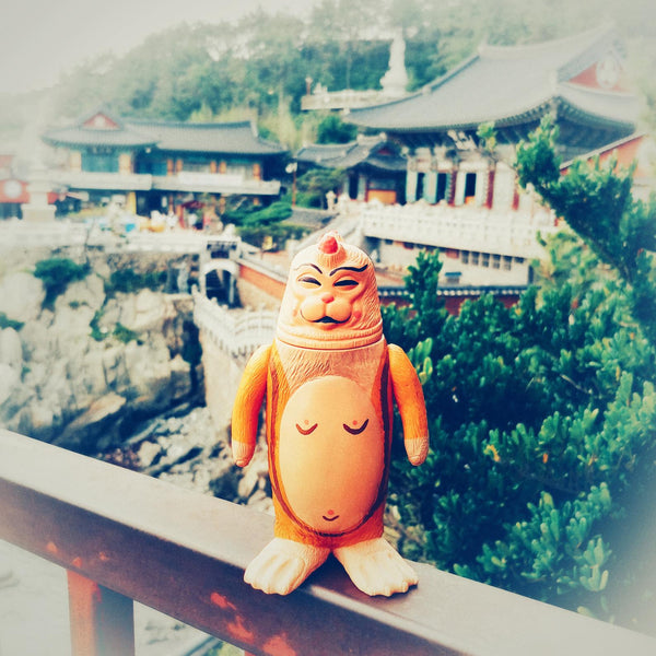 Monk Sealmon Sofubi Soft Vinyl Designer Art Toy by Montoz Studio Korea