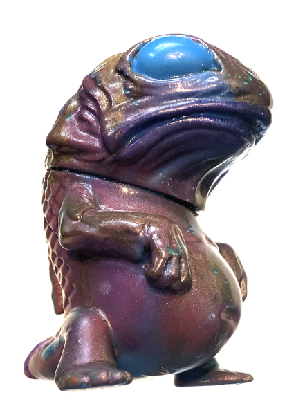 Snybora Membrain Custom Lake Monster from the Midwest Sofubi Lizard Painted by AEQEA