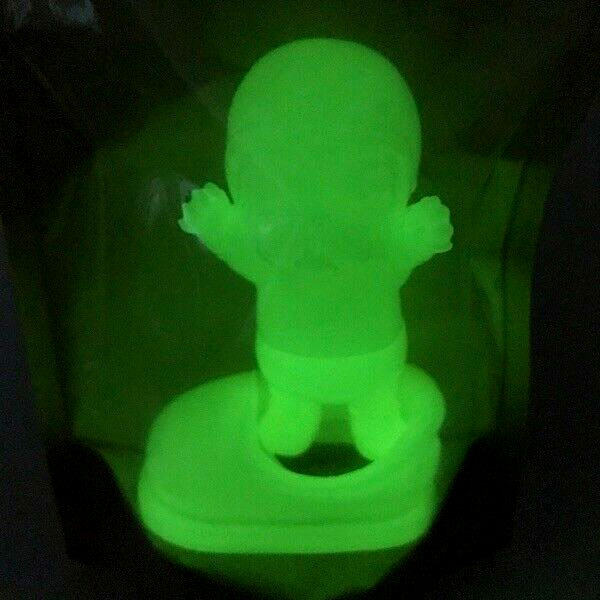 Mitt Bumper Racer Glow in the Dark 6 28 Bulldog Sofubi Vinyl Figure