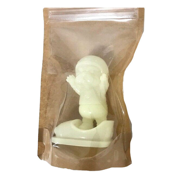 Mitt Bumper Racer Glow in the Dark 6 28 Bulldog Sofubi Vinyl Figure