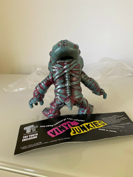 Vinyl Junkies Skull Zombi Blue (Turquoise/Purple Marble) Kaiju Designer Toy Tokyo Exclusive