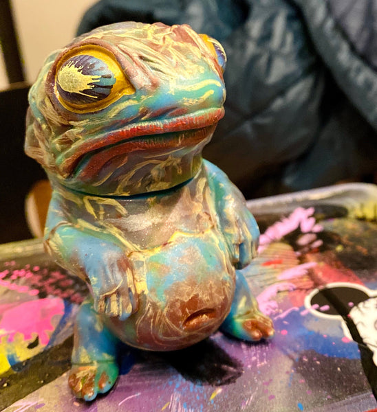 Shybordem Fake Monster Sofubi Snybora Midwest Lake Monster Kaiju Soft Vinyl Toy Custom Frog Prince AEQEA Edit