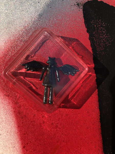 human:// Starhead Descent Edition of 3 custom designer toy figures by AEQEA