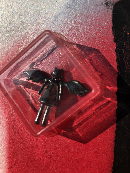 human:// Starhead Descent Edition of 3 custom designer toy figures by AEQEA