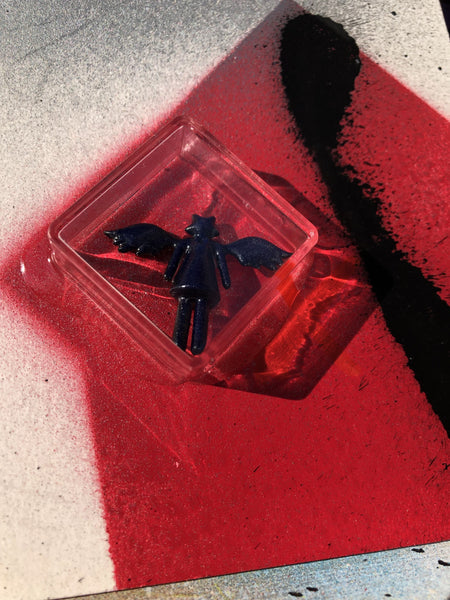 human:// Starhead Descent Edition of 3 custom designer toy figures by AEQEA