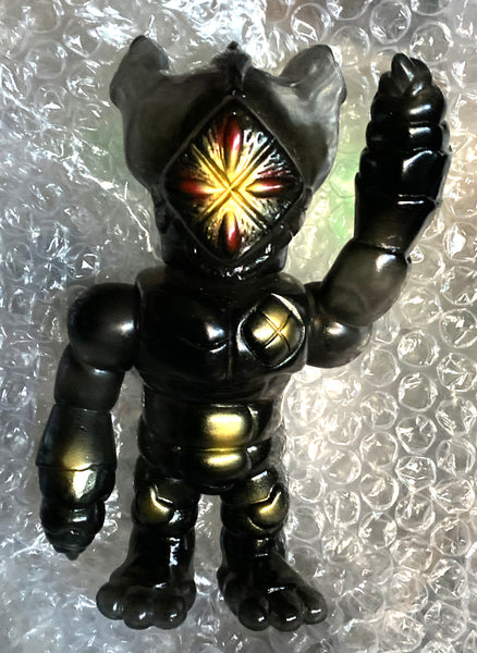 RealxHead Jinja-R Sofubi Black Smoke Gold Metallic Soft Vinyl Figure Designer Toy