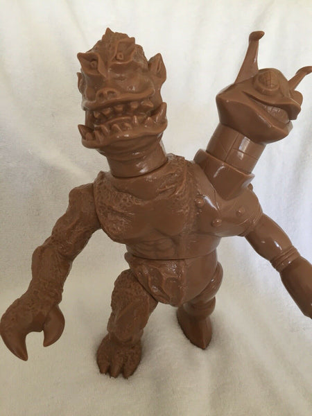 Elegab Daburunga Kaiju Cyborg Unpainted Brown Blank Sofubi Art Toy