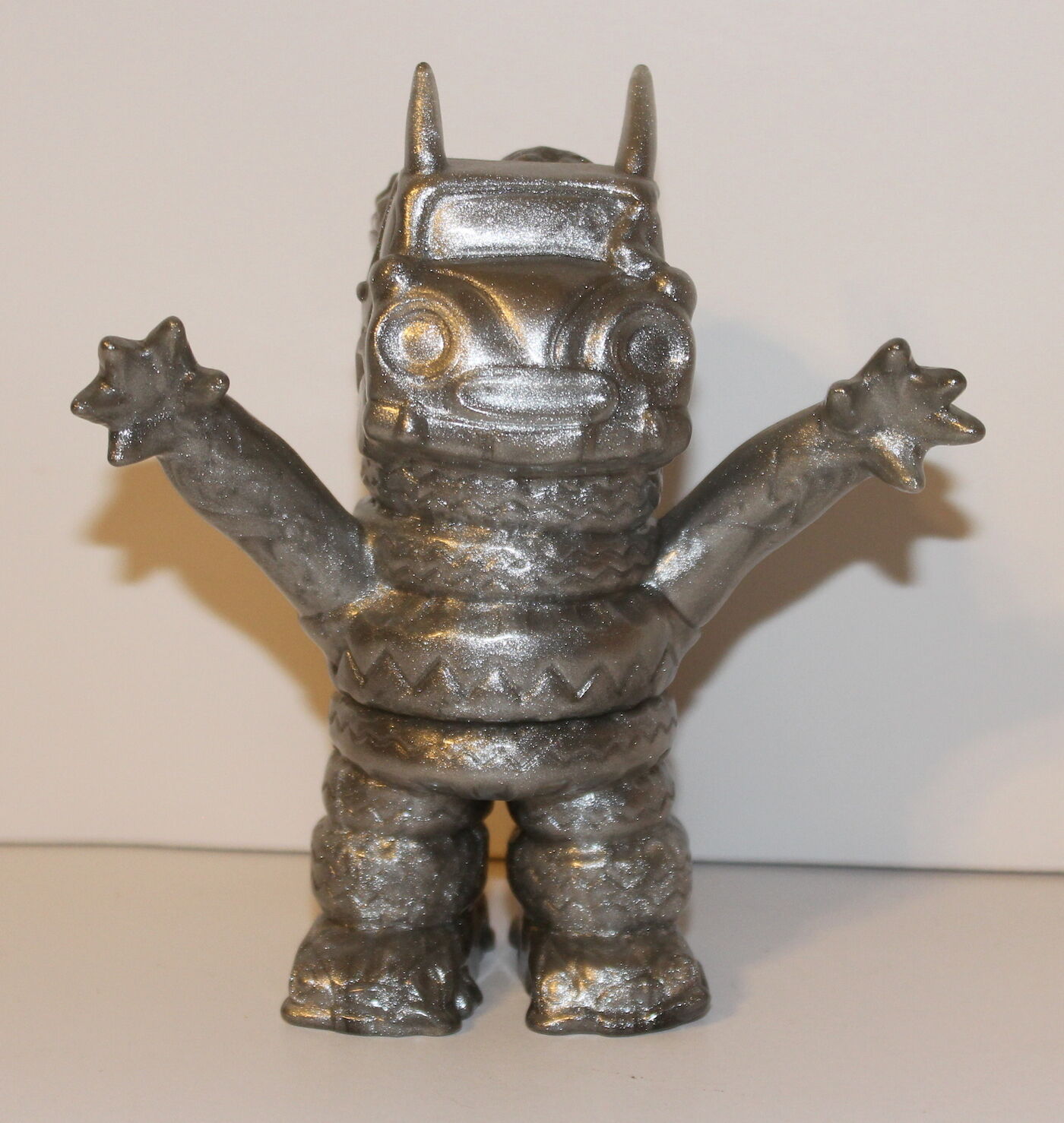 Gargame Smogun Mini Sofvi Silver Lame Unpainted Glitter Kaiju Sofubi V –  Captivated!