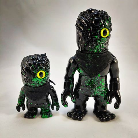 RealxHead Mini Mutant Chaos Man Green Splatter Black Sofubi Kai-Zine Exclusive Soft Vinyl Toy