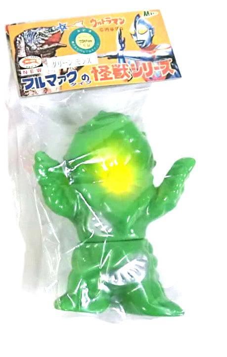 Bullmark Green Mons Sofubi Fake Ultraman Soft Vinyl Figure Collectible M1go